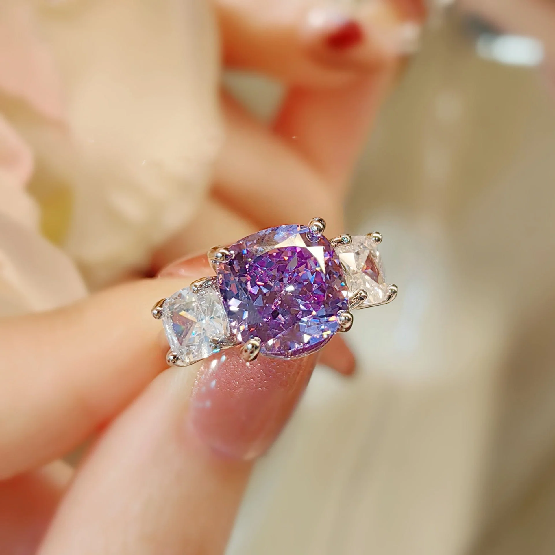 Adeline Violetta Set | White Gold - Image 4