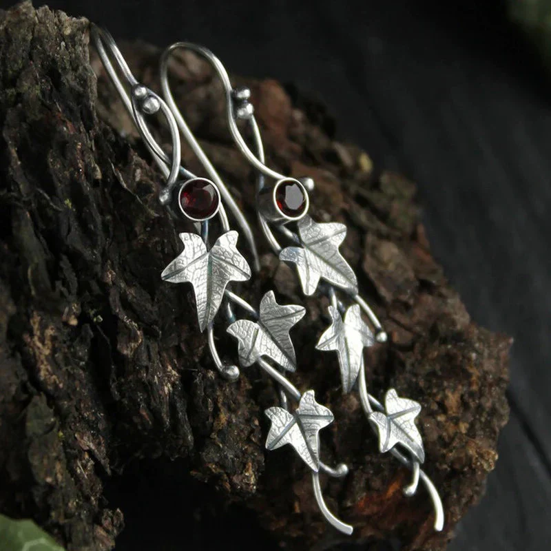 Antique Leaf Elf Earrings | White Gold - Image 2