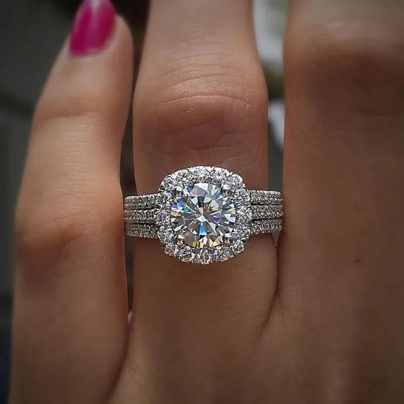 Clarinda Vellori Ring | White Gold - Image 3