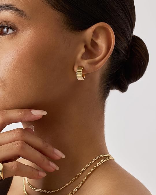 Classic Ridge Earrings | Gold - Image 4