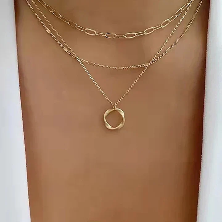 Claudia Prisca Necklace | Gold - Image 3