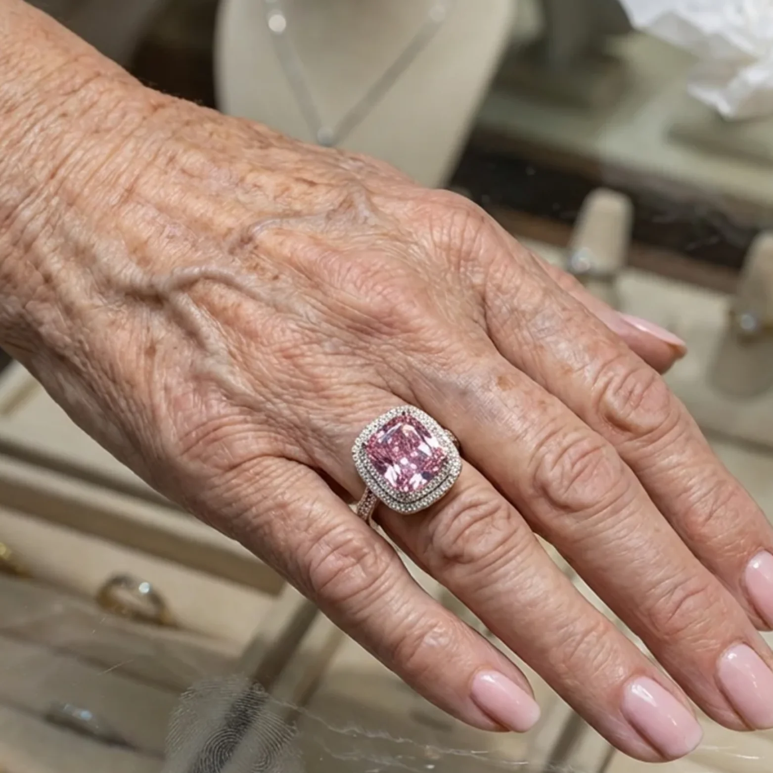 Cushion Pink Sapphire Ring | Gold - Image 4