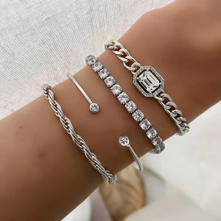 Domitia Calvina Bracelet Set | White Gold