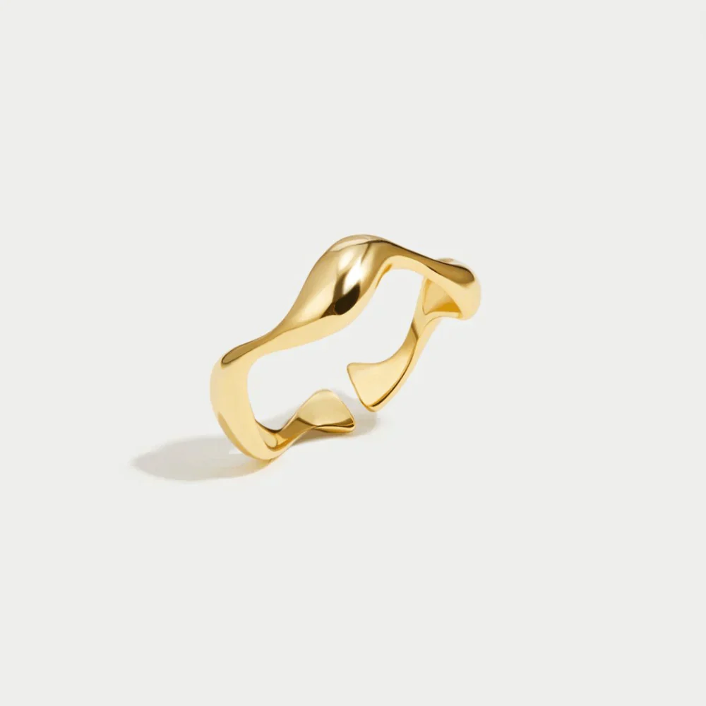 Elyra Smooth Flow Ring | Gold - Image 4
