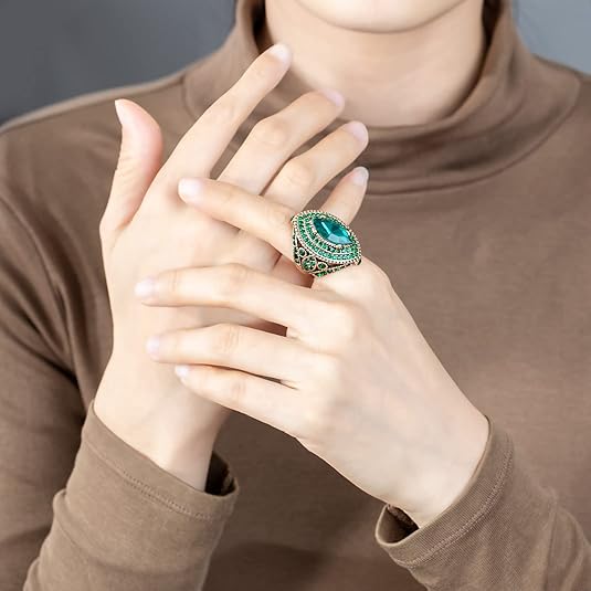 Emerald Regent Ring | Gold - Image 3