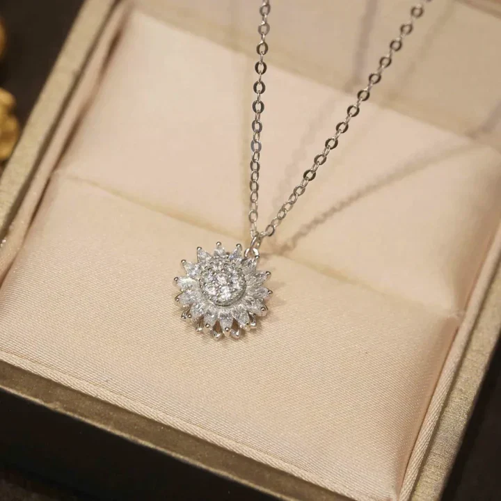 Fortuna Stellaris Necklace | Gold - Image 2