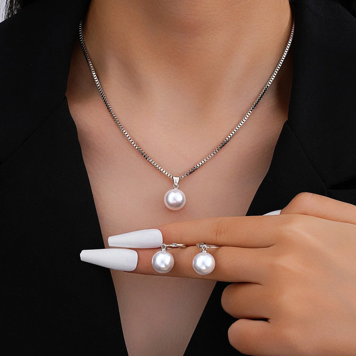Golden Grace Pearl Jewelry Set | White Gold - Image 3
