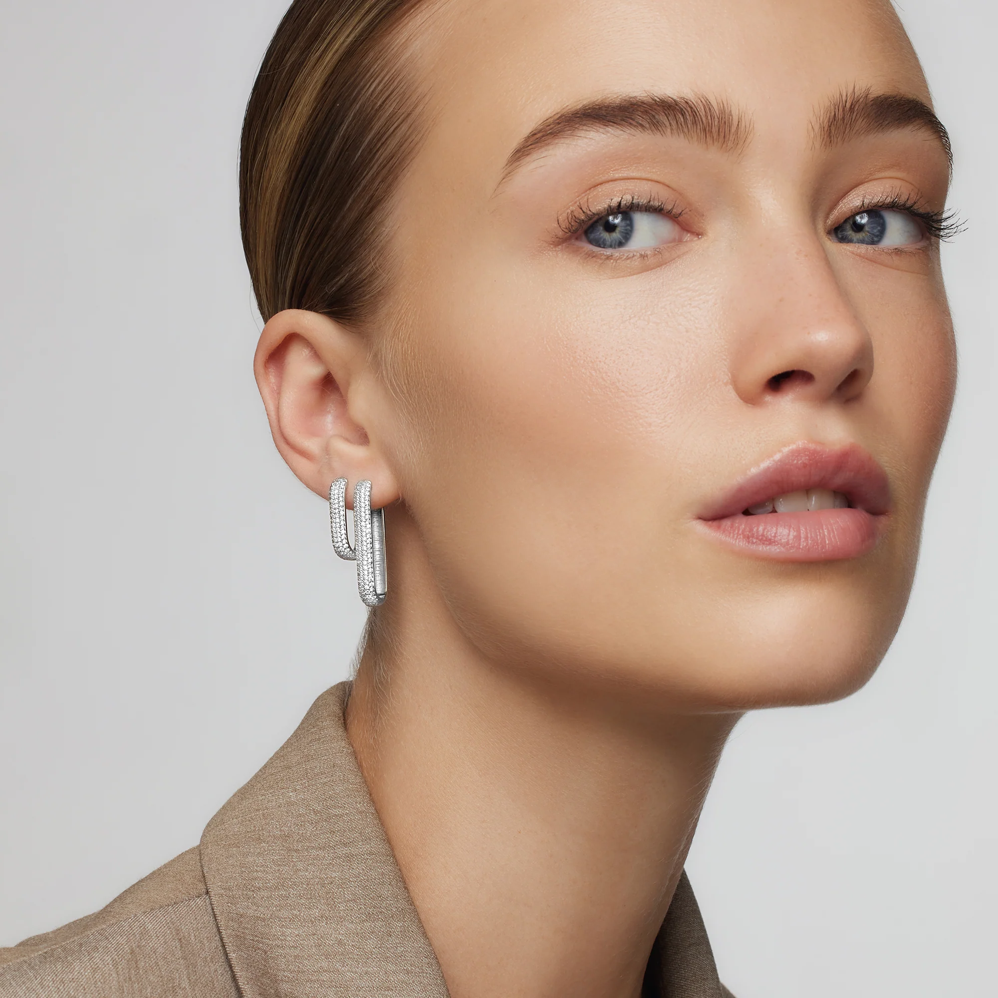 Icon Pavé Hoops | White Gold - Image 4