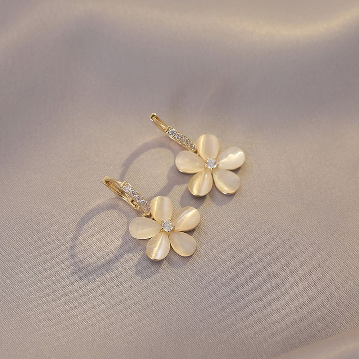 Ignatia Bellastra Earrings | Gold - Image 2