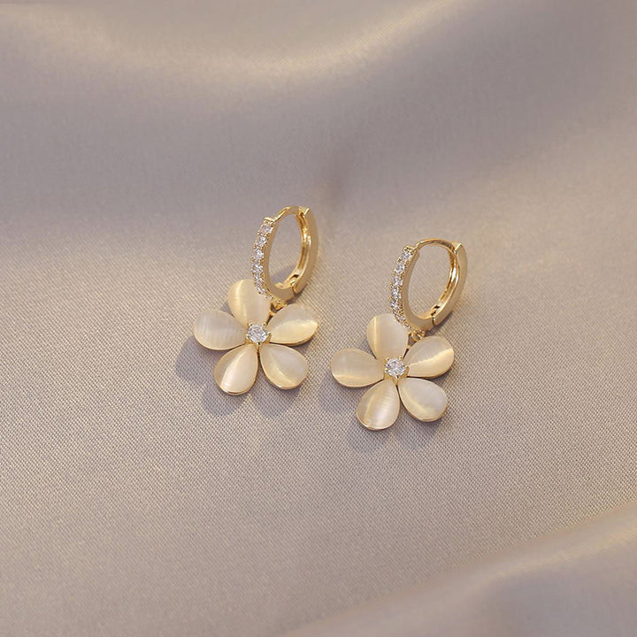 Ignatia Bellastra Earrings | Gold - Image 3