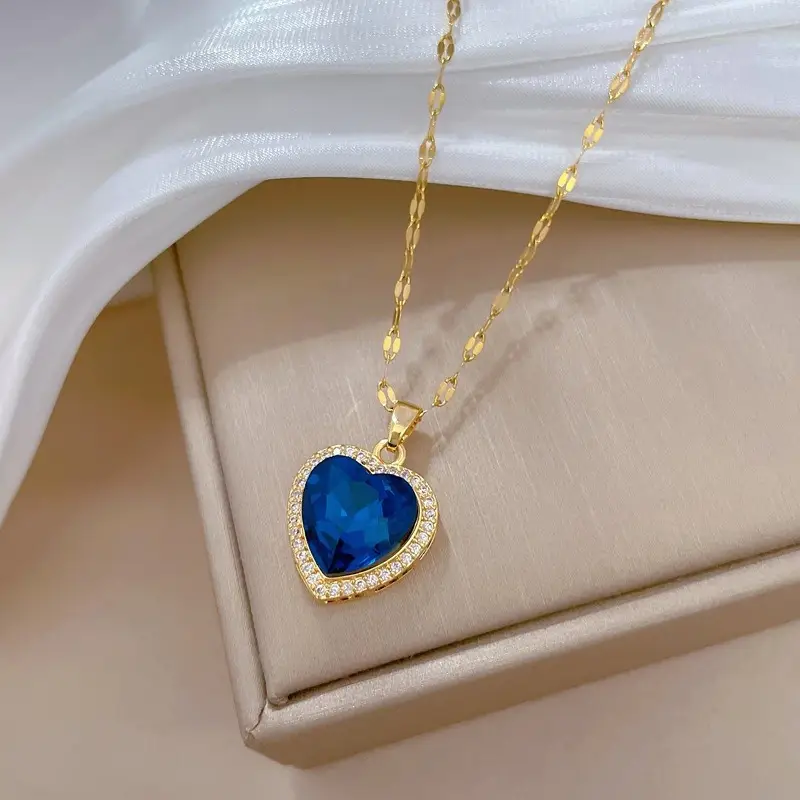 Jaselle Vireyne Necklace | Gold - Image 3