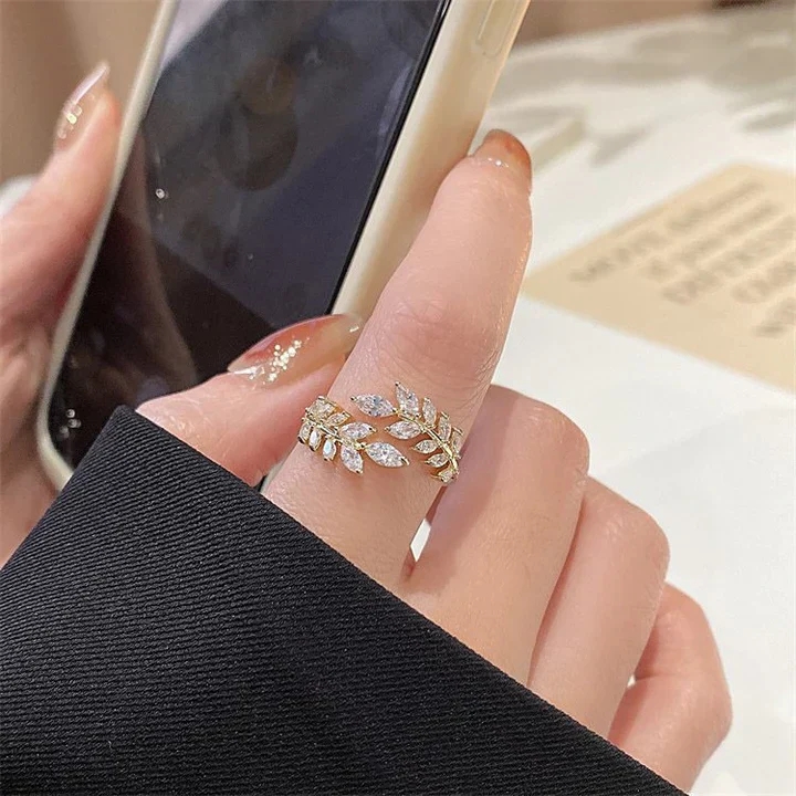 Lauria Coronata Ring | Gold - Image 3