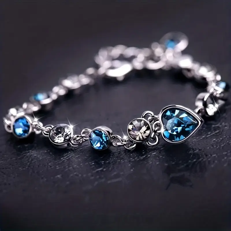 Ocean Heart Glow Bracelet | White Gold - Image 2