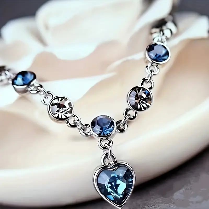 Ocean Heart Glow Bracelet | White Gold - Image 3