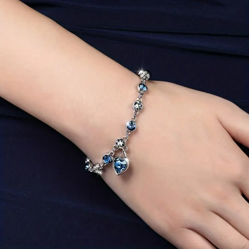 Ocean Heart Glow Bracelet | White Gold - Image 4