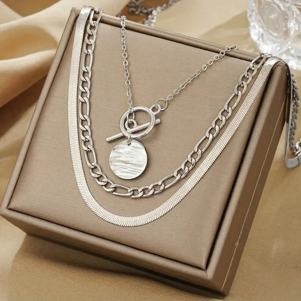 Savira Textured Coin Layered Necklace | Gold - Image 8