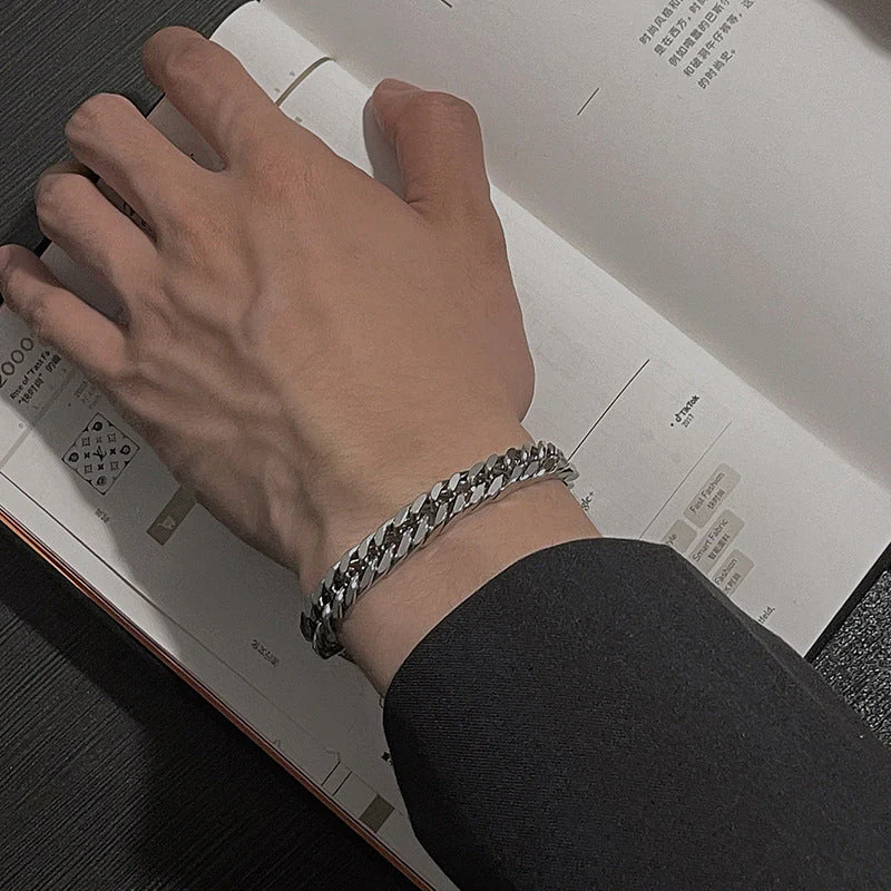 Sterling Vale Bracelet | White Gold - Image 2