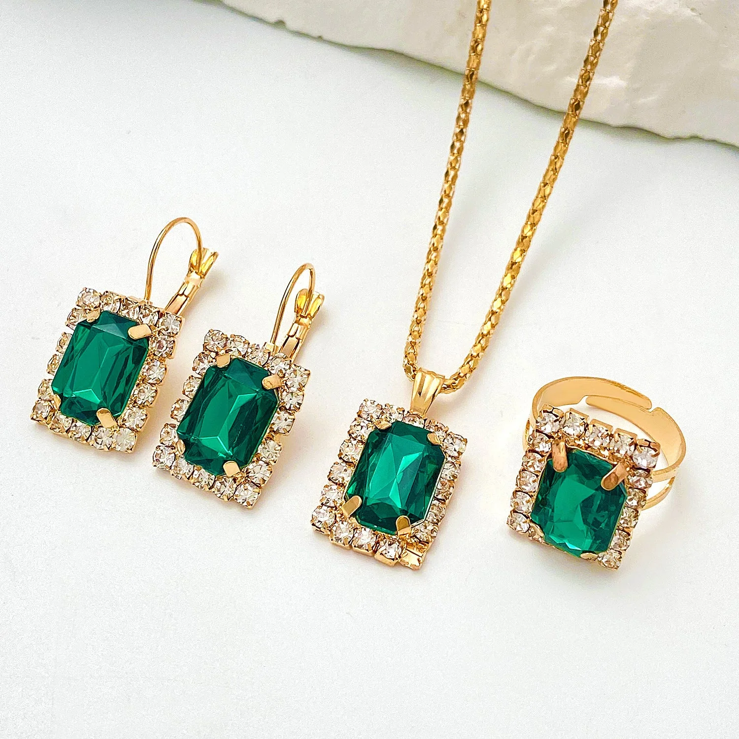 Sylvara Greenveil Jewelry Set | White Gold - Image 2