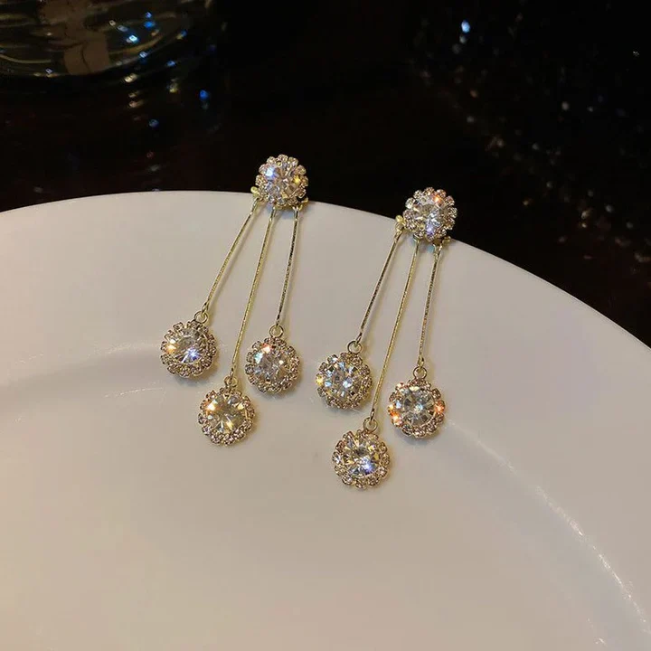 Tertia Honoria Earrings | Gold - Image 2
