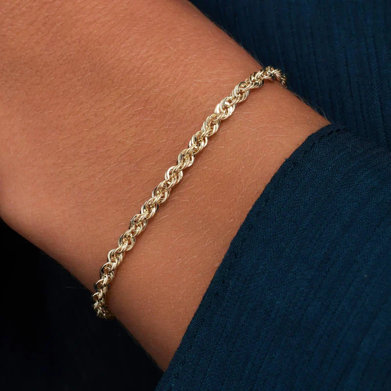 Twisted Chain Bracelet | Gold - Image 2