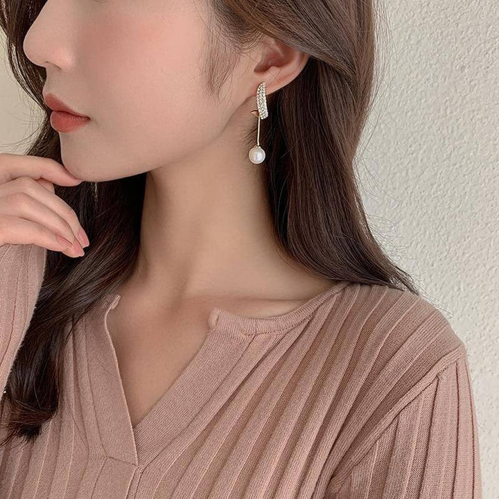 Vespera Marilla Earrings | Gold - Image 2
