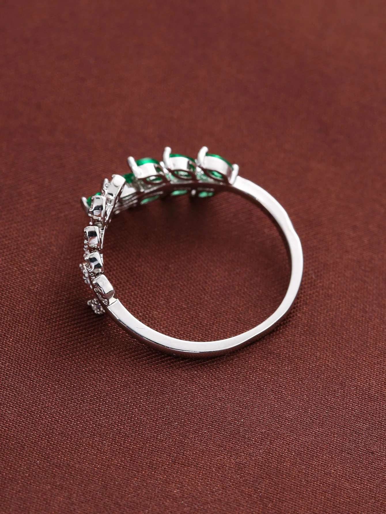 Vivara Lyselle Ring | White Gold - Image 4