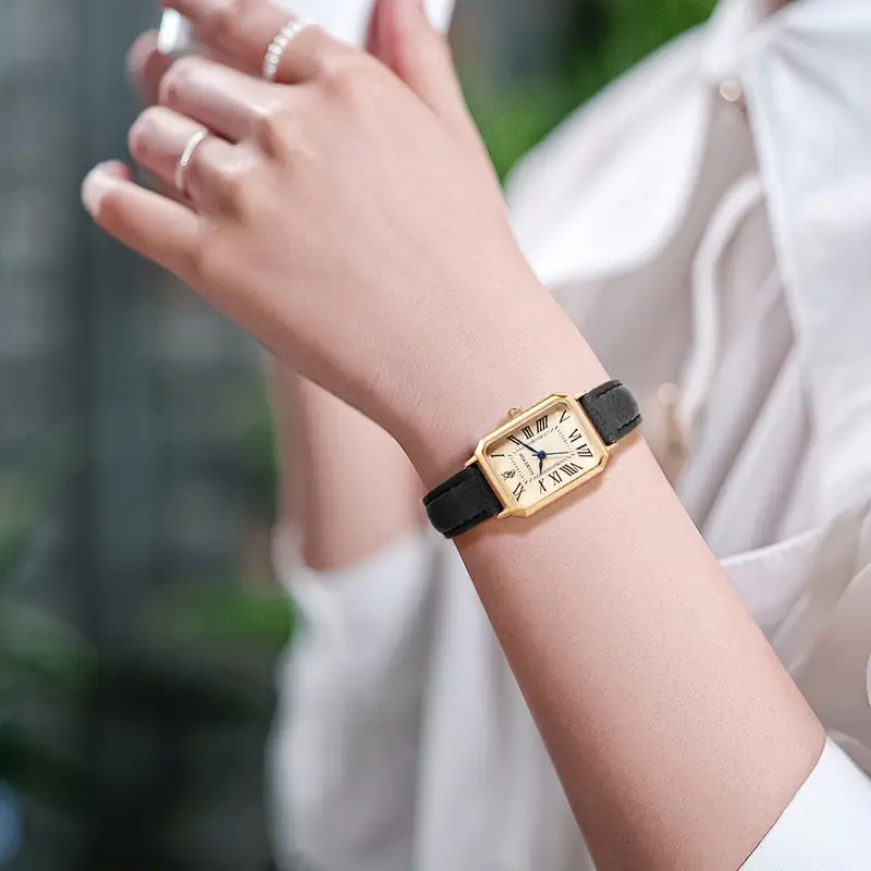 Vivelle Crest Watch | Gold - Image 8